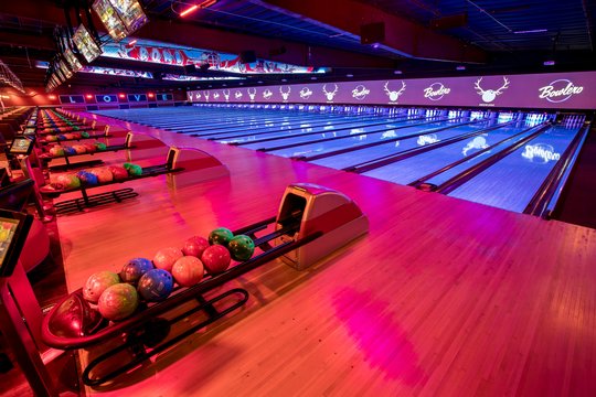 National Event Venues For Bowling | Bowlero