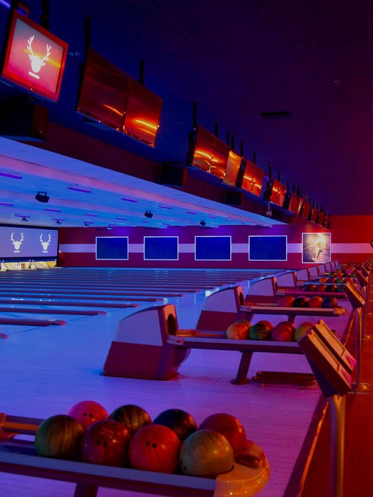 Amf bowling online near me